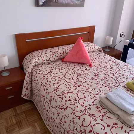 Centro Estacion Bus-tren A 5 Min Parking Apartment Oviedo