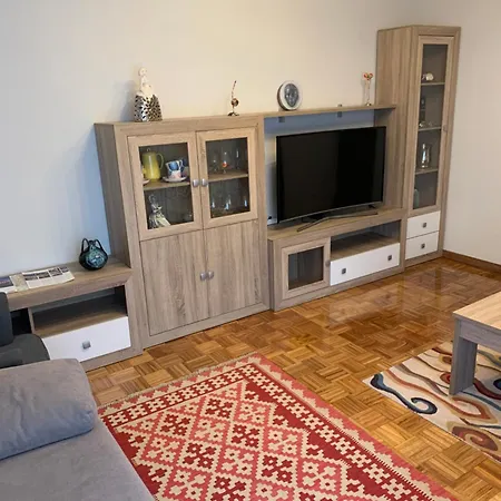 Apartment Centro Estacion Bus-tren A 5 Min Parking *