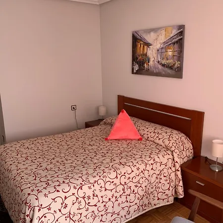 Centro Estacion Bus-tren A 5 Min Parking Apartment